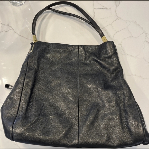Coach Elegant Black Leather Women's Hobo Bag Pre-loved - Picture 1 of 16